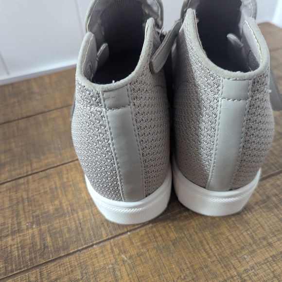 Steve Madden Gray High-Top Sneakers - Picture 3 of 8